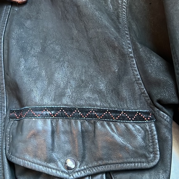 LonePine unisex black leather jacket with design W=M. M=S - Picture 3 of 10